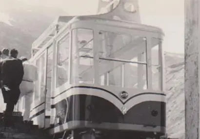 試運転は開業のひと月前という突貫工事になった